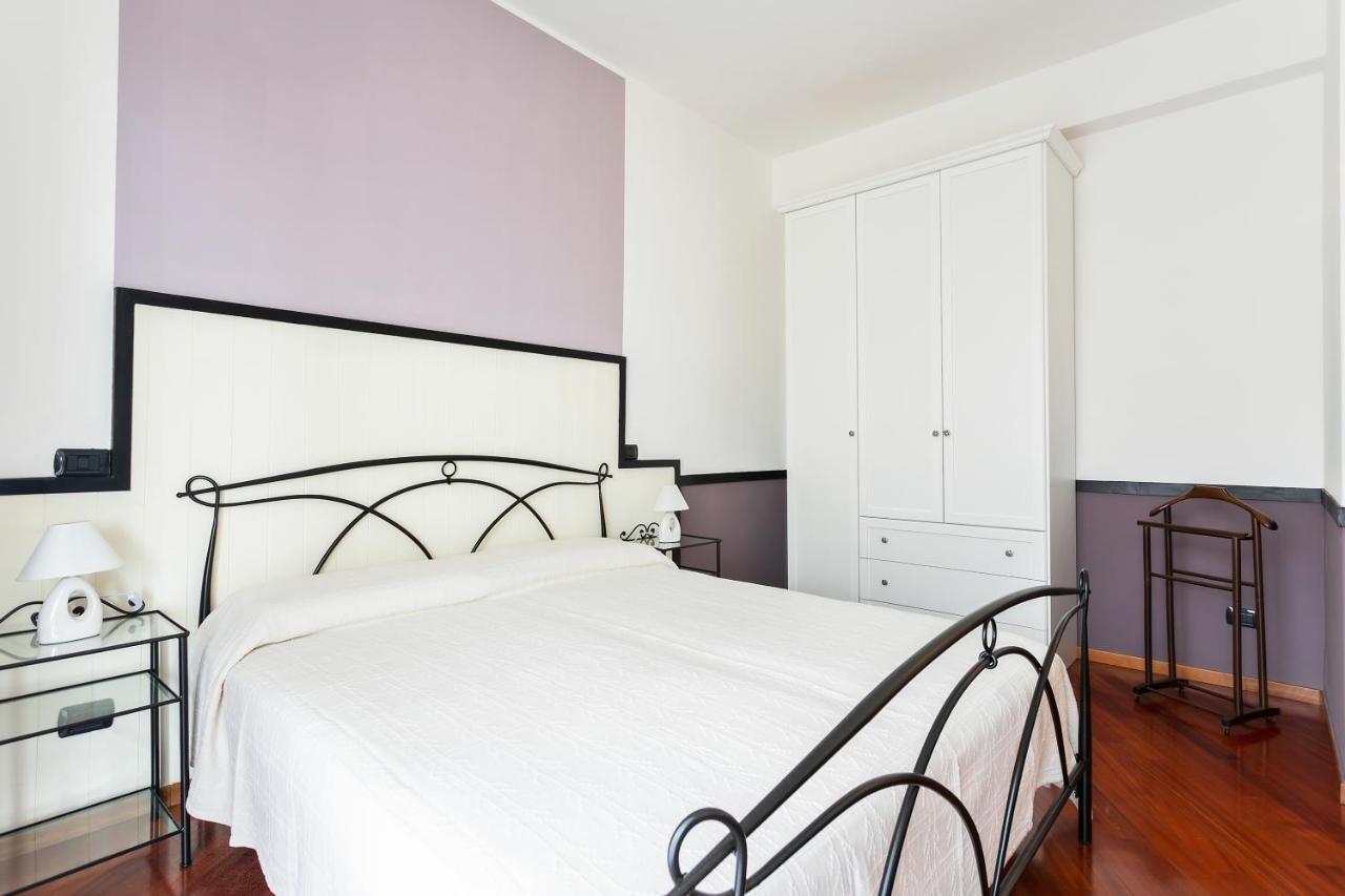 Santa Chiara Apartment By Myhomein코모 외부 사진